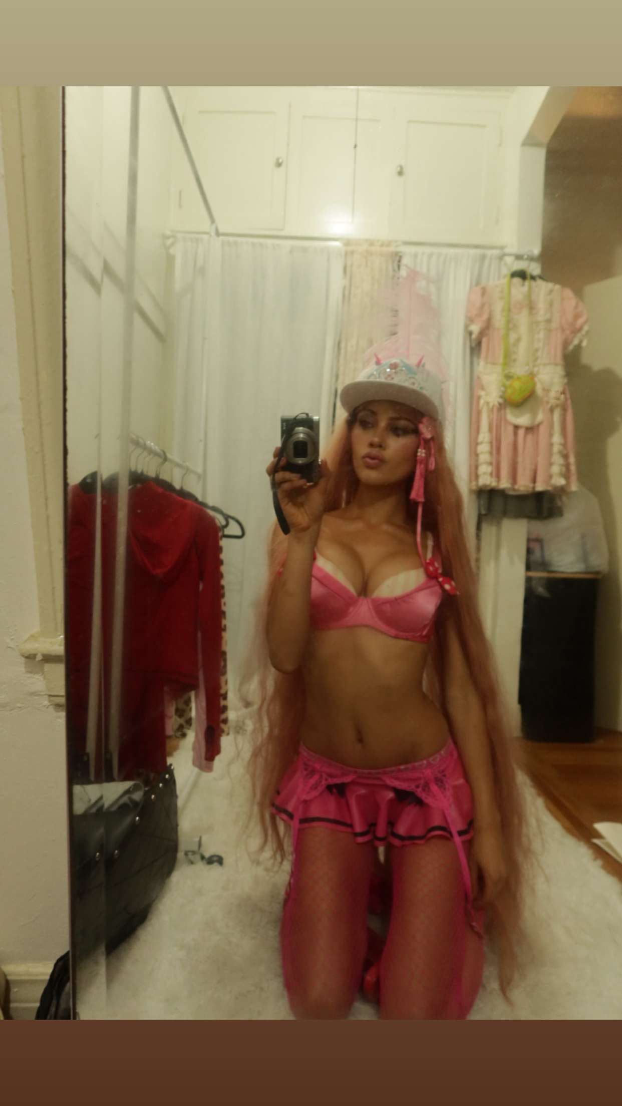 leonanaomii snapchat image archive image