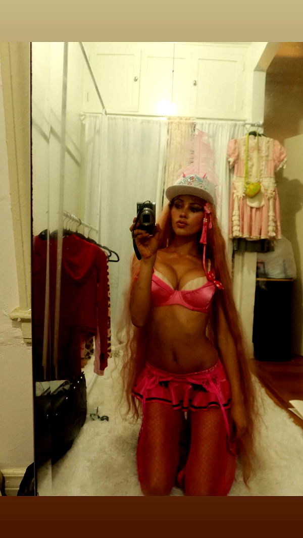 leonanaomii image ~ Altpins