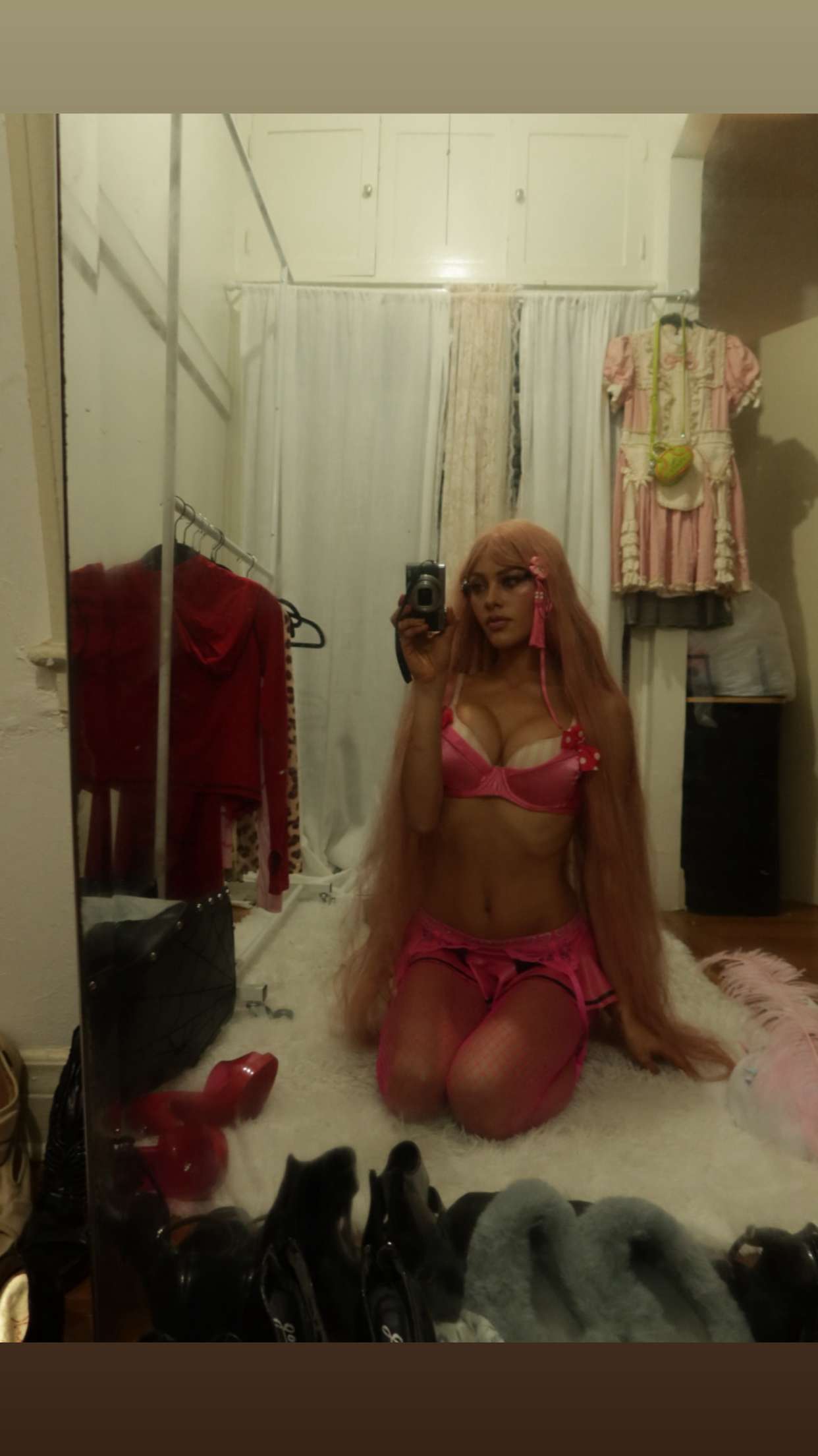 leonanaomii snapchat image archive image