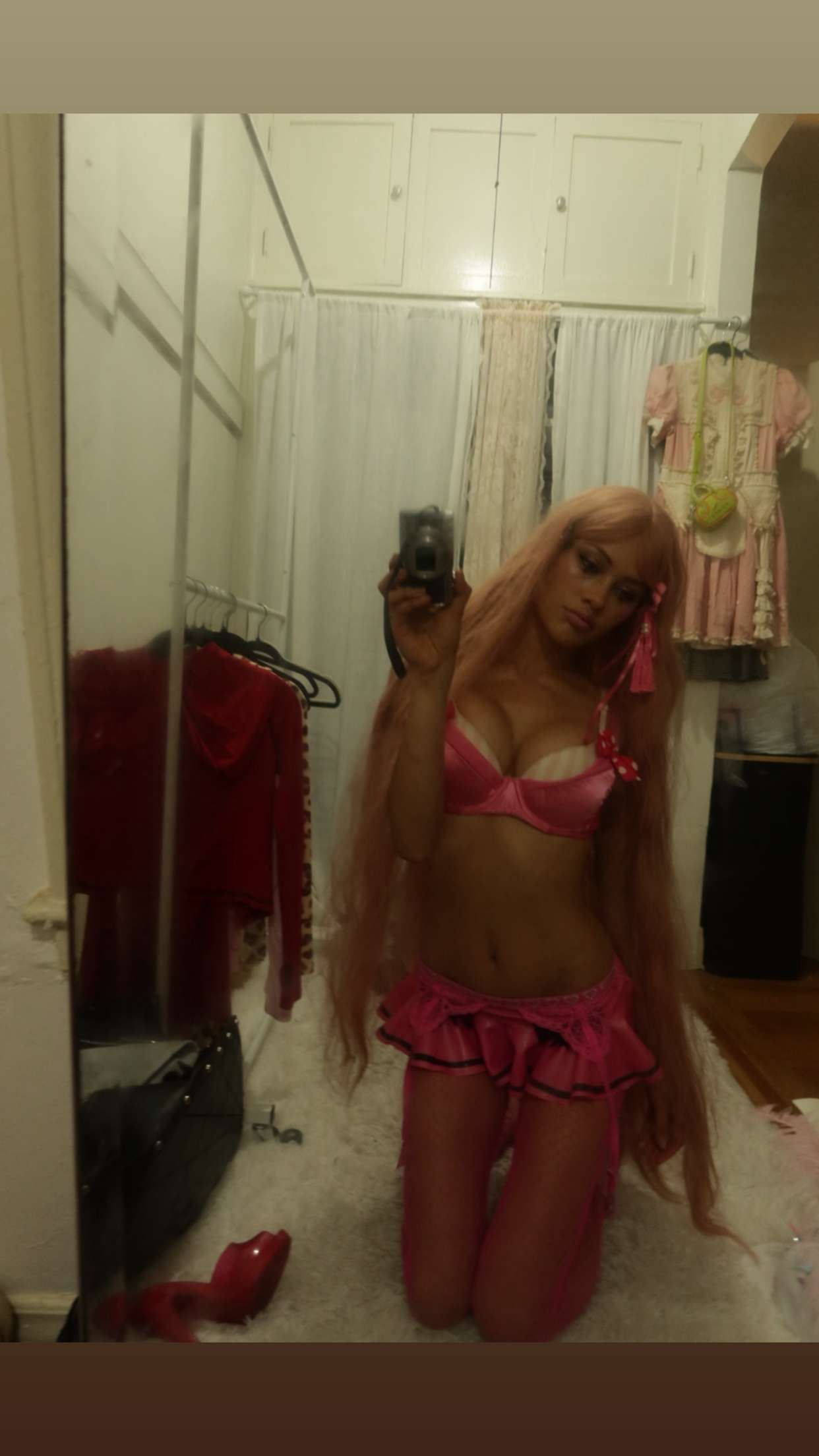 leonanaomii snapchat image archive image