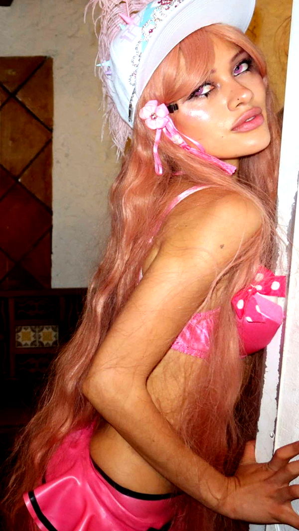 leonanaomii image ~ Altpins