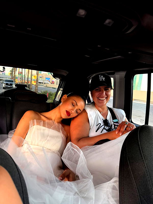 leonanaomii image ~ Altpins