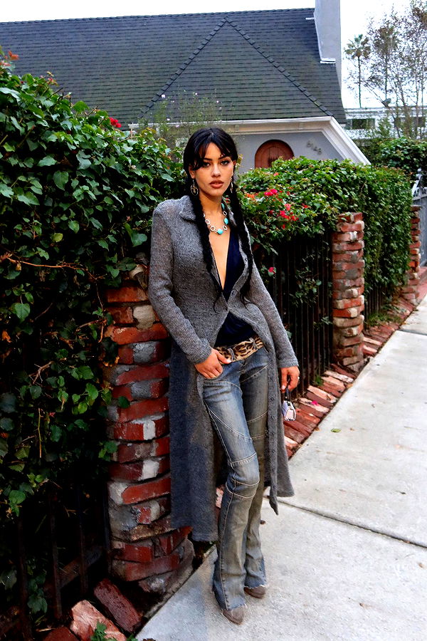 leonanaomii image ~ Altpins