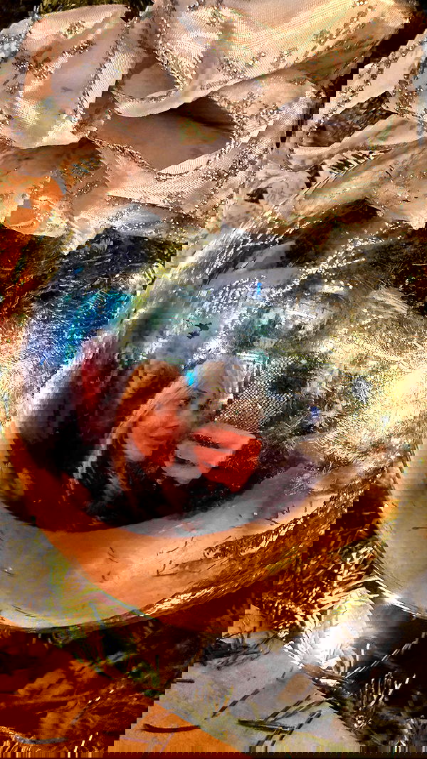 leonanaomii image ~ Altpins