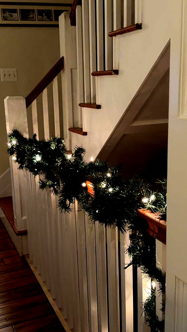 lew12001 image ~ Altpins