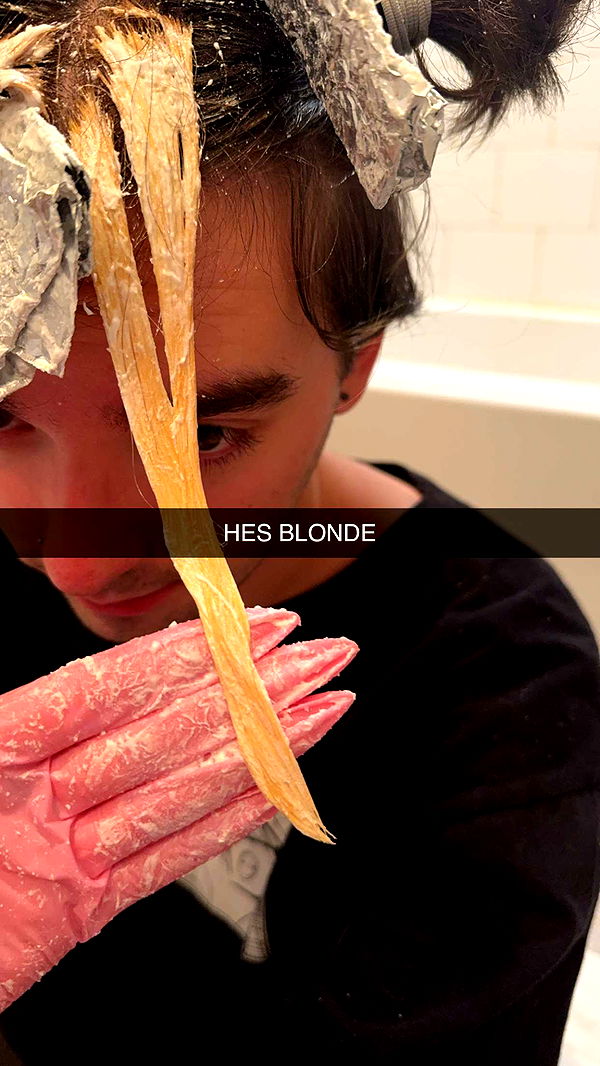 lew12001 image ~ Altpins