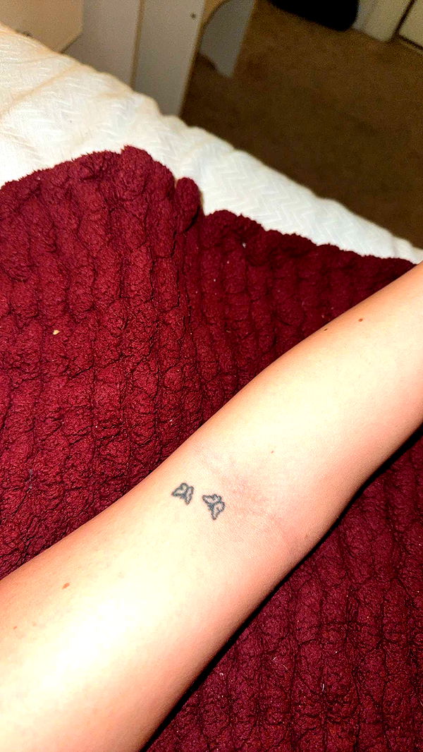 lew12001 image ~ Altpins