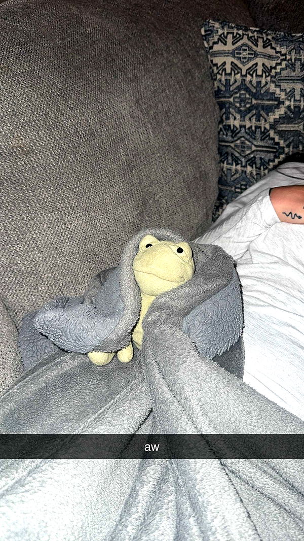 lew12001 image ~ Altpins