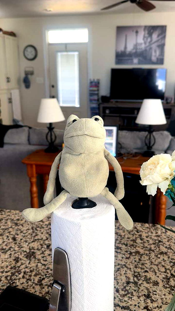 lew12001 image ~ Altpins