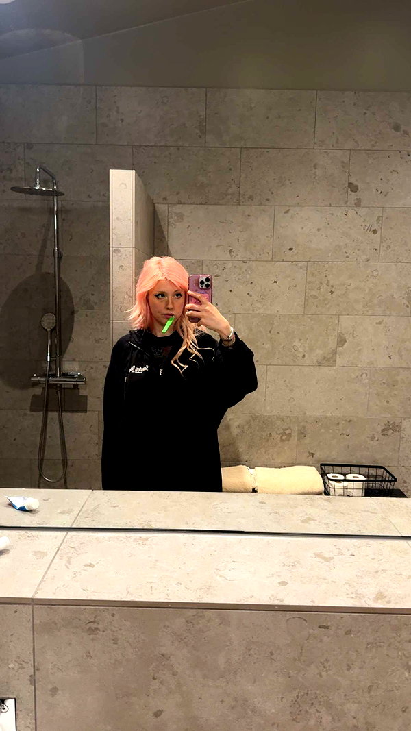 linzoor snapchat image archive image