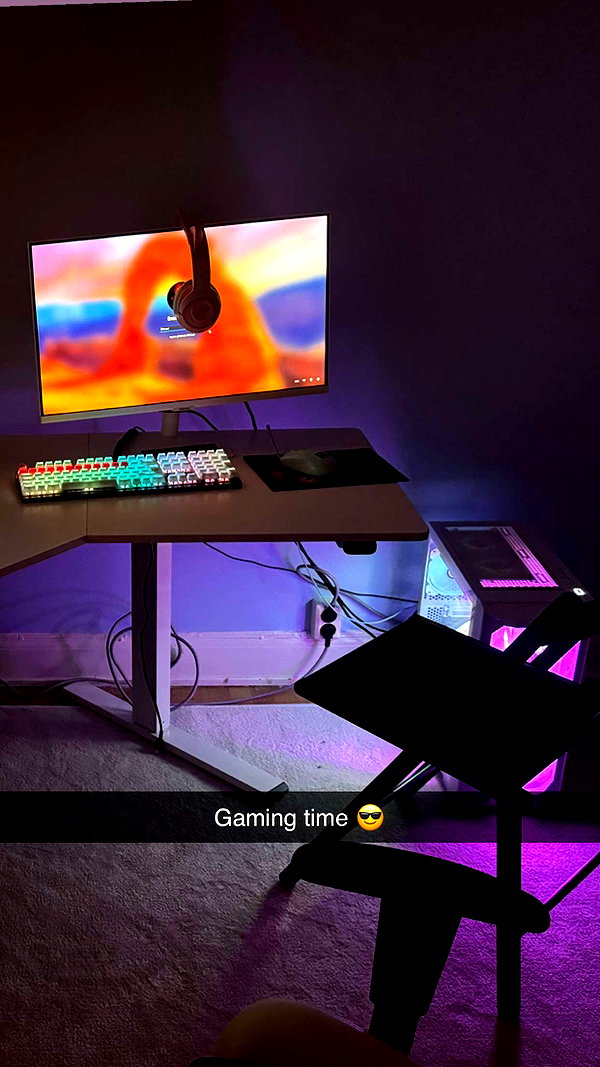 linzoor snapchat image archive image