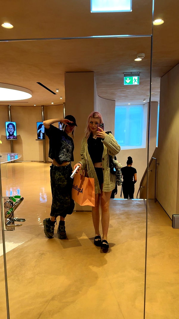 linzoor snapchat image archive image