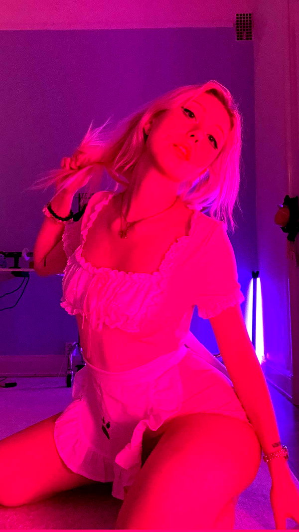 linzoor snapchat image archive image