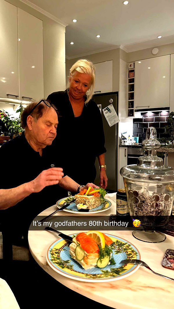 linzoor snapchat image archive image