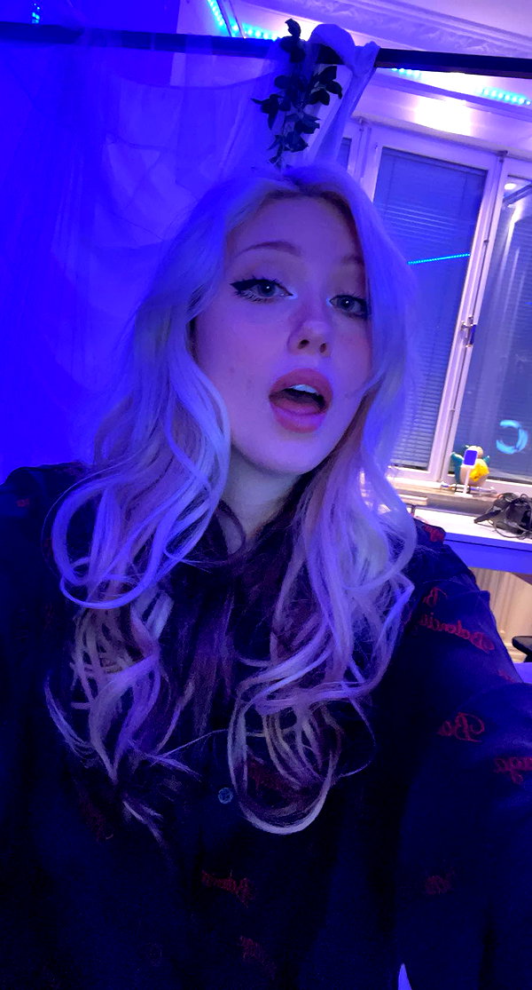 linzoor snapchat image archive image