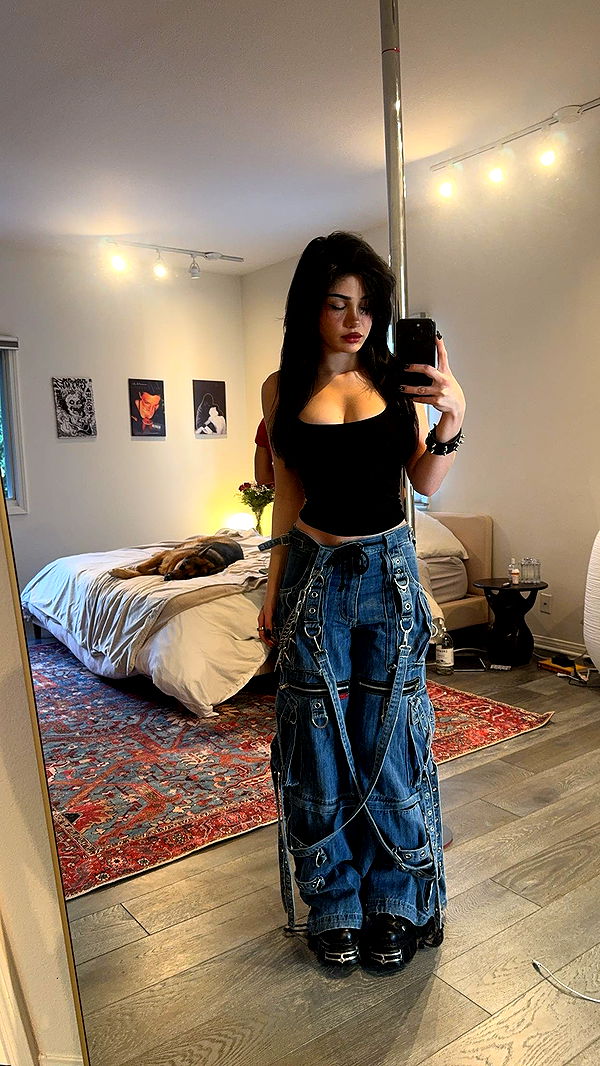 little.warren1 image ~ Altpins