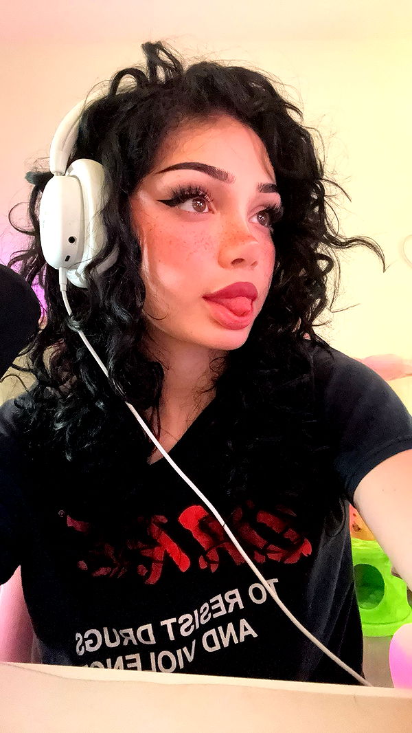 little.warren1 image ~ Altpins