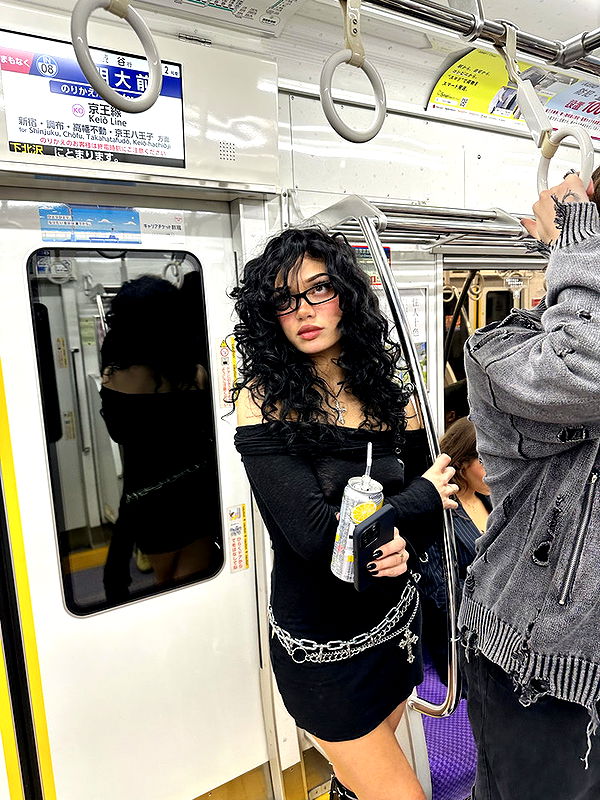 little.warren1 image ~ Altpins