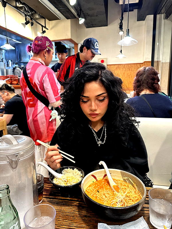 little.warren1 image ~ Altpins