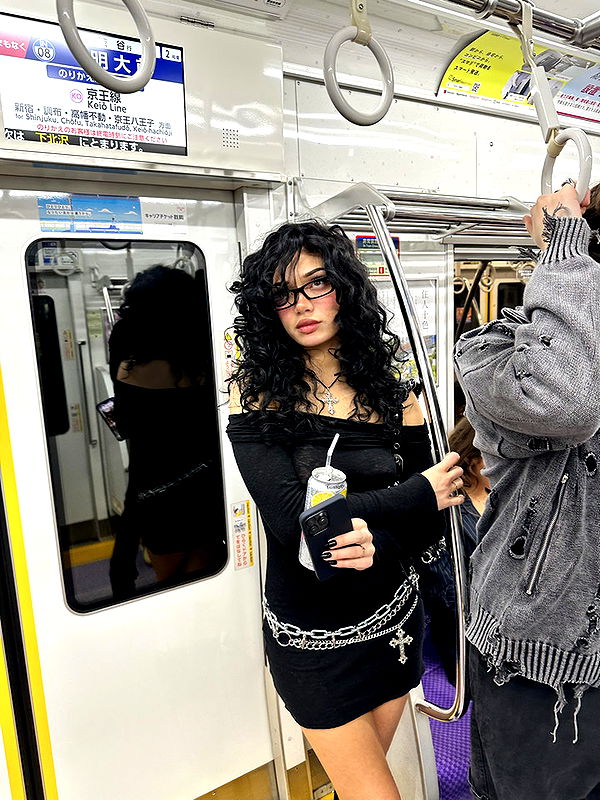 little.warren1 image ~ Altpins