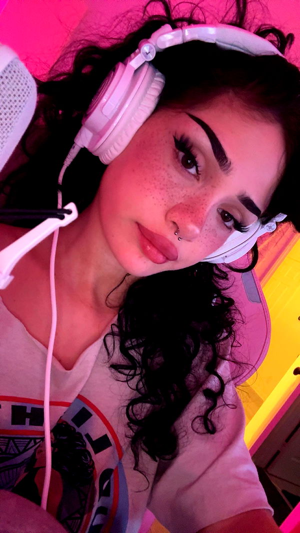 little.warren1 image ~ Altpins