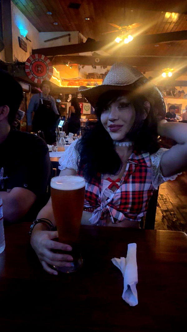 little.warren1 image ~ Altpins