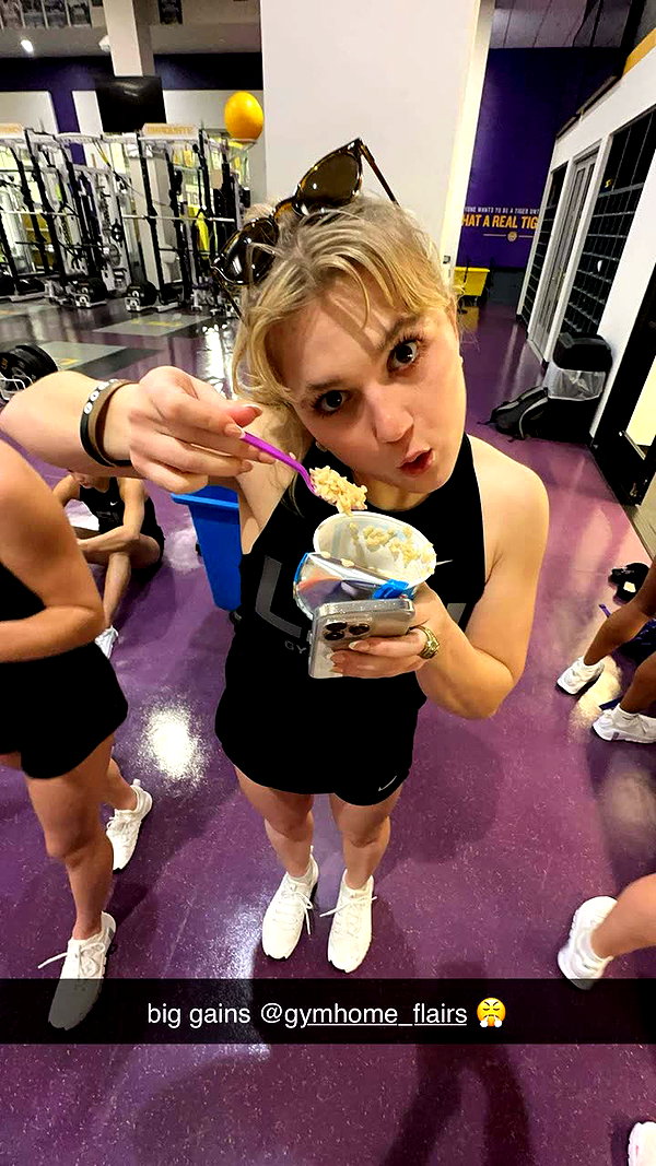 livvy_gymnast snapchat image archive image