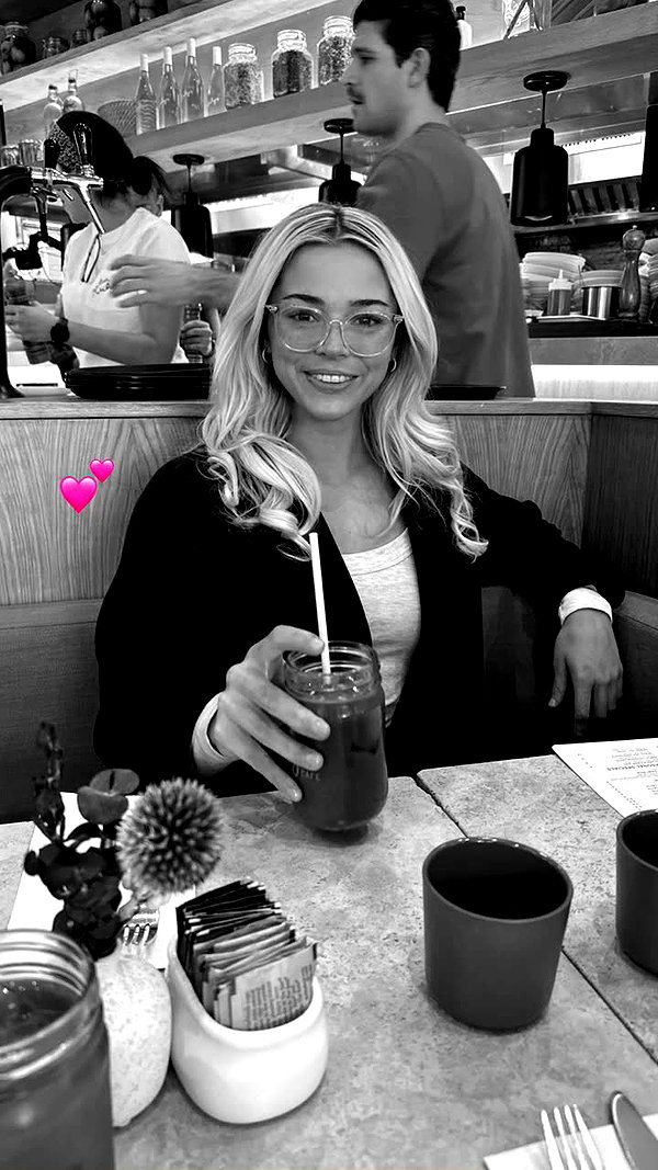 livvy_gymnast snapchat image archive image