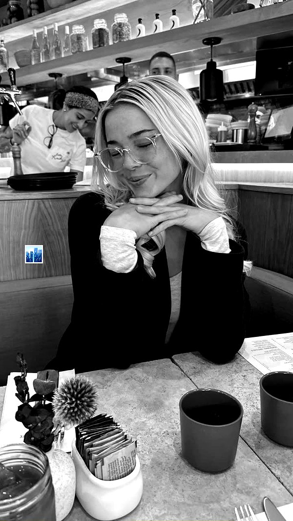 livvy_gymnast snapchat image archive image