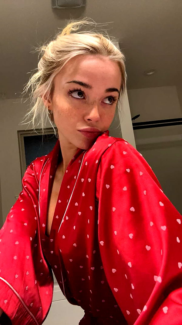 livvy_gymnast snapchat image archive image