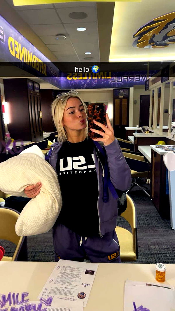 livvy_gymnast snapchat image archive image