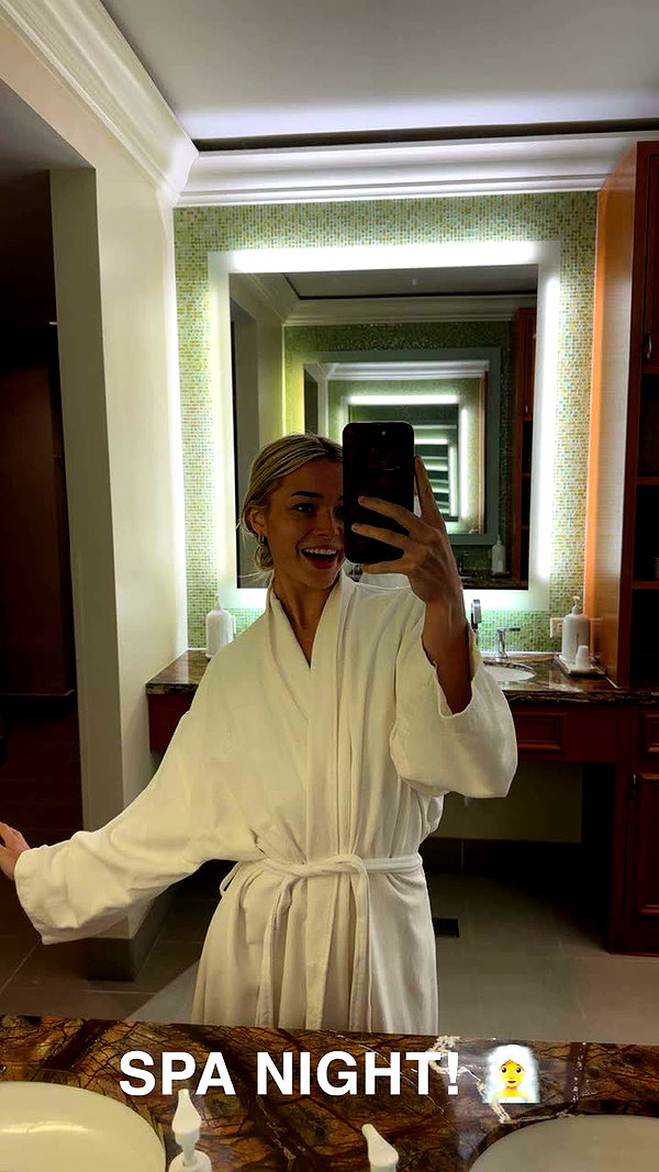 livvy_gymnast snapchat image archive image