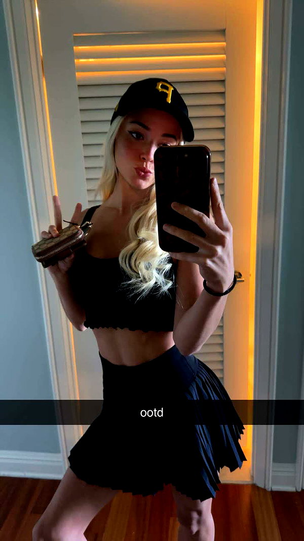 livvy_gymnast snapchat image archive image
