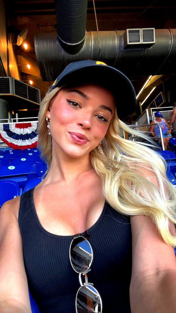 livvy_gymnast snapchat image archive image