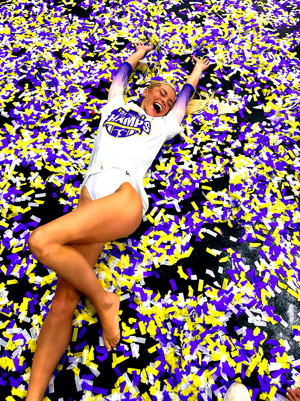 livvy_gymnast snapchat image archive image