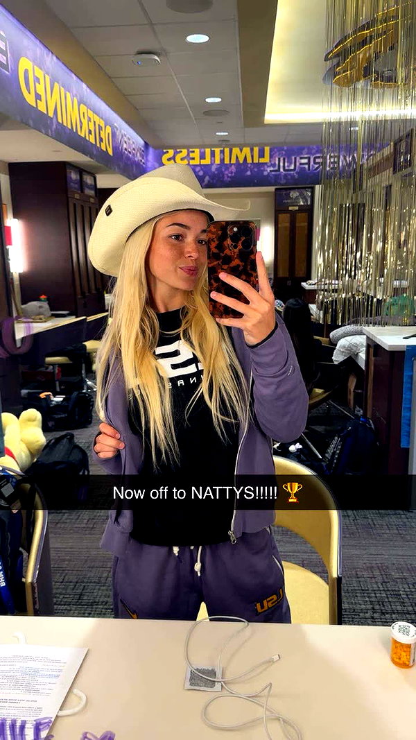 livvy_gymnast snapchat image archive image