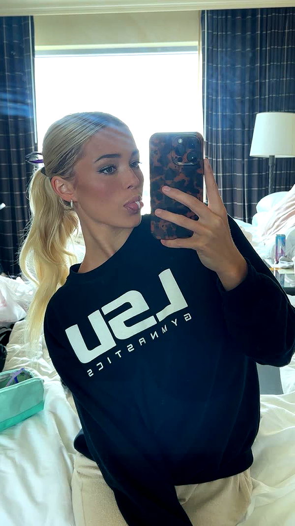 livvy_gymnast snapchat image archive image