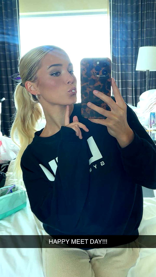 livvy_gymnast snapchat image archive image