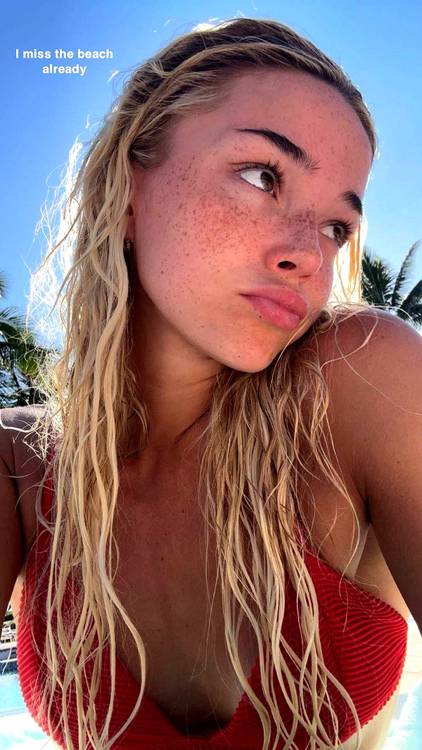 livvy_gymnast snapchat image archive image