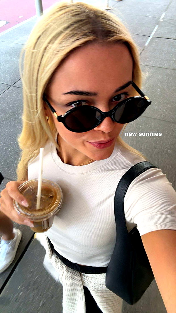 livvy_gymnast snapchat image archive image