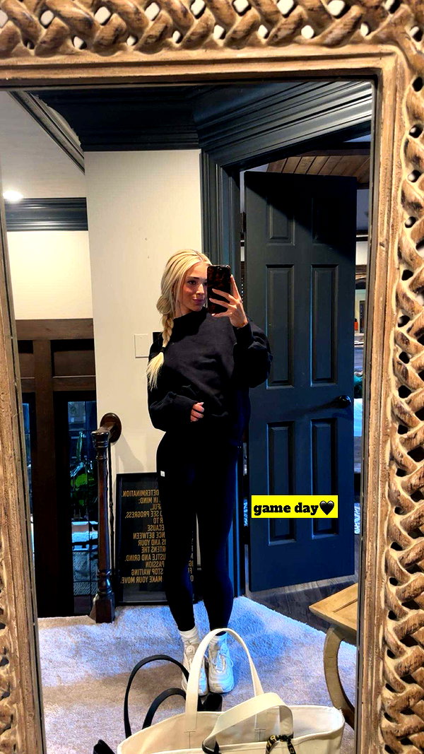 livvy_gymnast snapchat image archive image