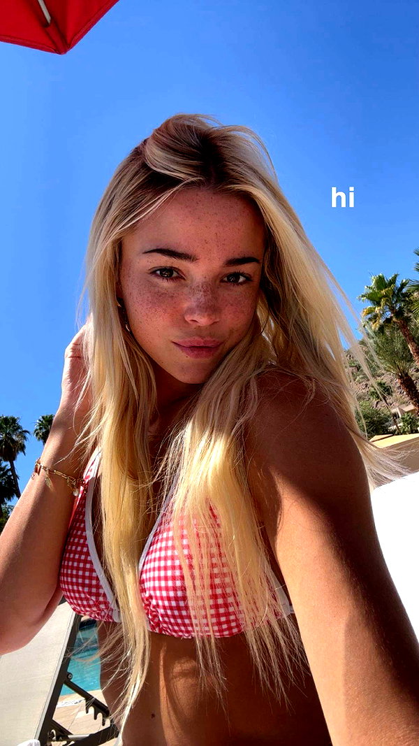 livvy_gymnast snapchat image archive image