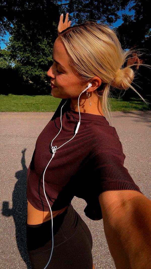 livvy_gymnast snapchat image archive image