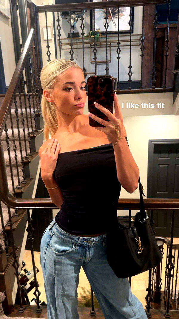 livvy_gymnast snapchat image archive image
