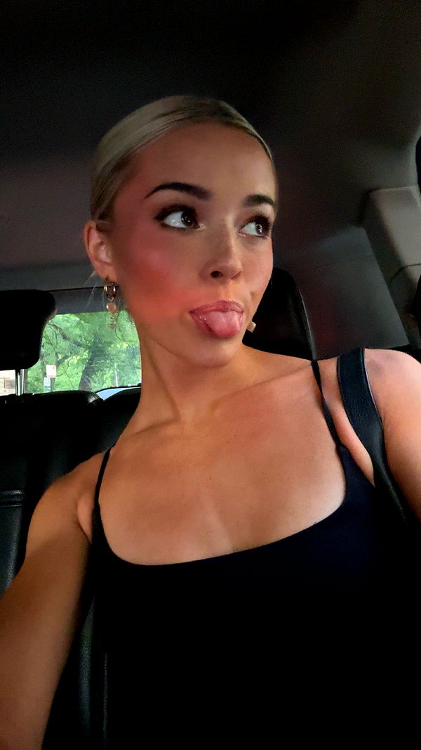 livvy_gymnast snapchat image archive image