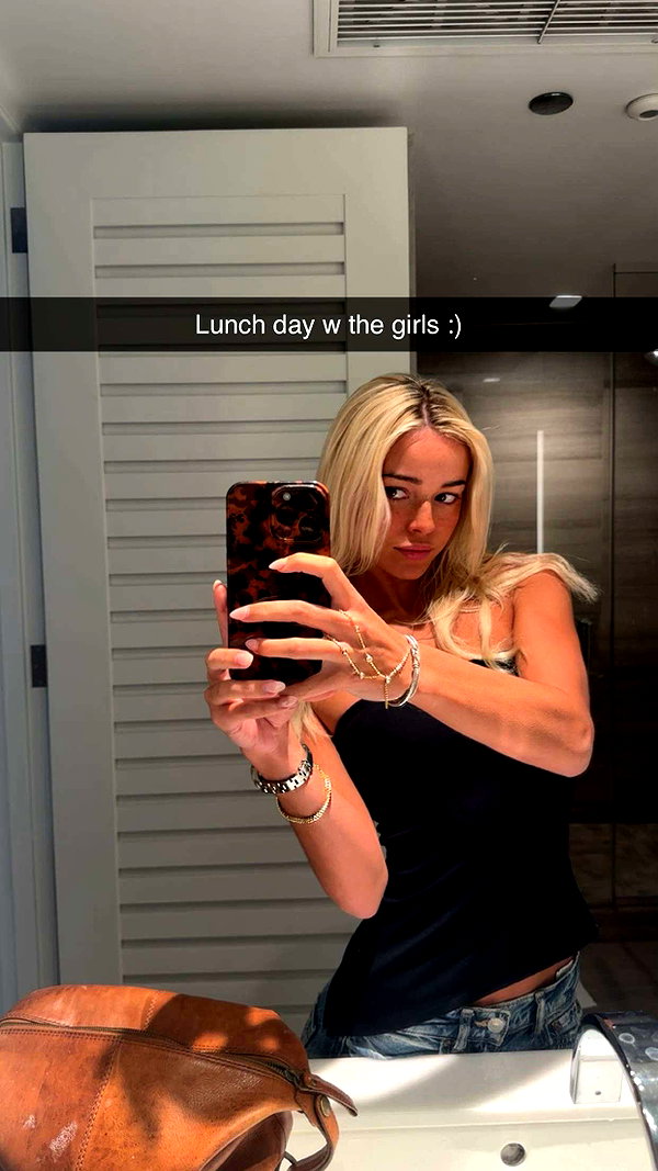 livvy_gymnast snapchat image archive image