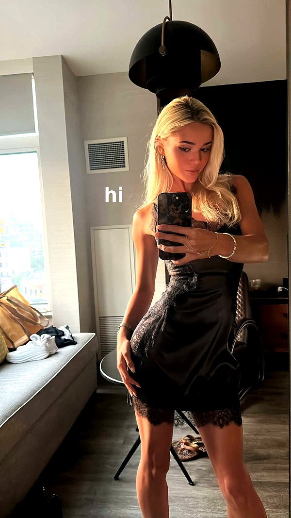 livvy_gymnast snapchat image archive image