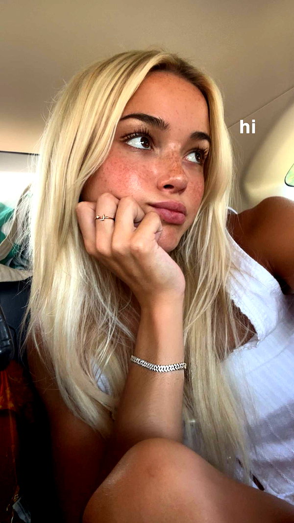 livvy_gymnast snapchat image archive image