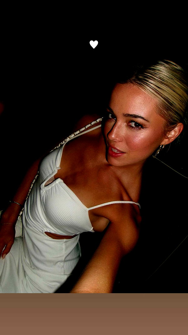livvy_gymnast snapchat image archive image