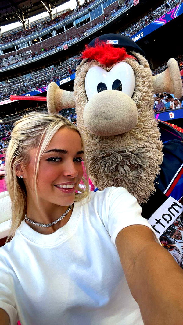 livvy_gymnast snapchat image archive image